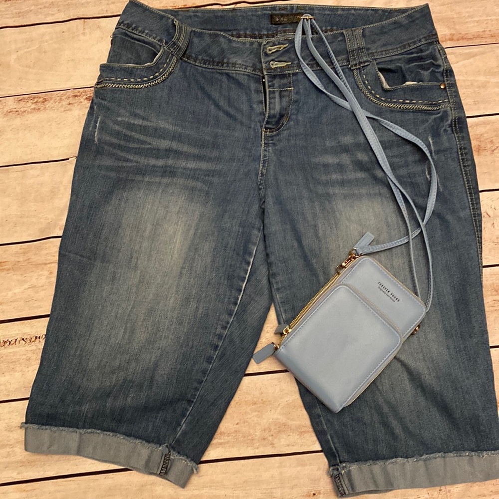 BACCINI capri blue jeans shorts! Size 14w